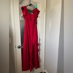 M Red off the shoulder maxi dress with a slit